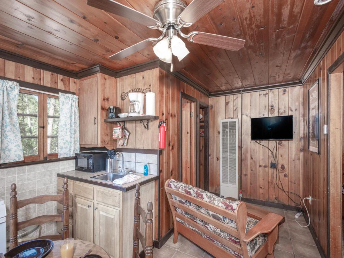 Tiny Two, 2 Bedrooms, Midtown, Sleeps 4 Ruidoso Exterior photo